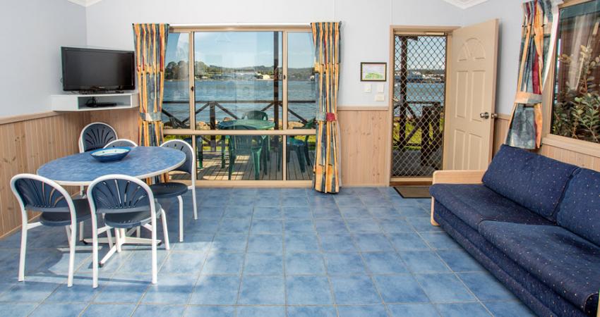 BIG4 Batemans Bay Waterfront Deluxe Cabin 900px 17 5
